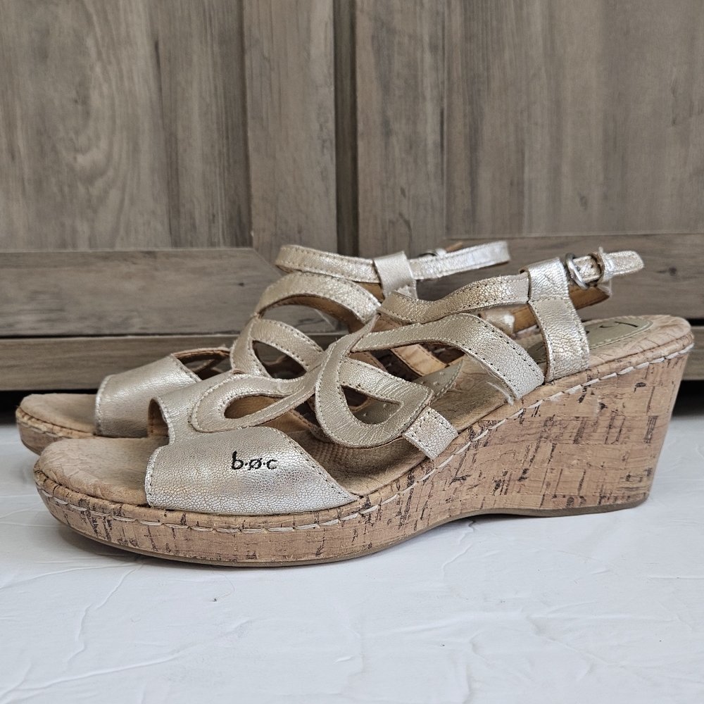 BOC Born Concepts Women's Size 10M Gold Leather Cork Wedges Strappy Sandals